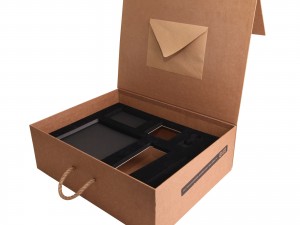 hediye üzerine baskı yapan profesyonel hizmet